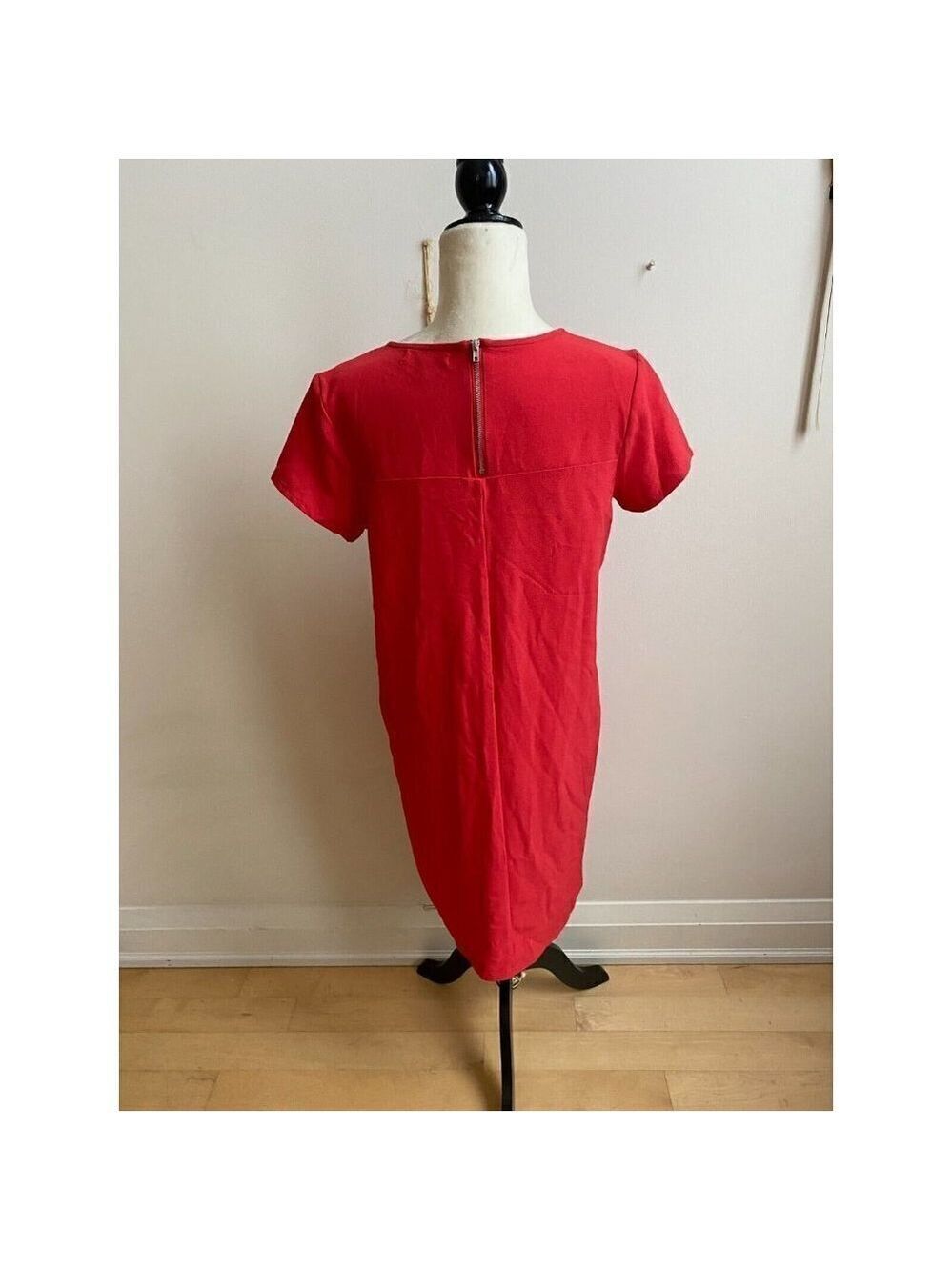 𝅺CHELSEA28 Women Shift Dress BNWOT Medium Short Sleeve - Picture 4 of 7